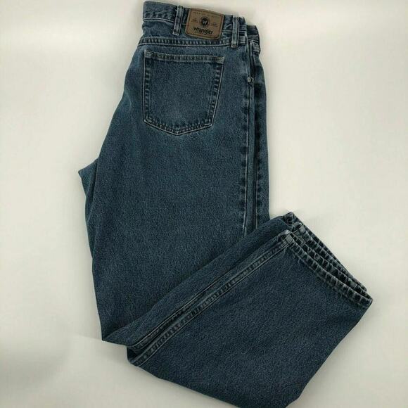 Wrangler Denim Jeans Men 40X32 Straight Leg Relaxed Fit Pockets Stonewash   Blue - Picture 2 of 5